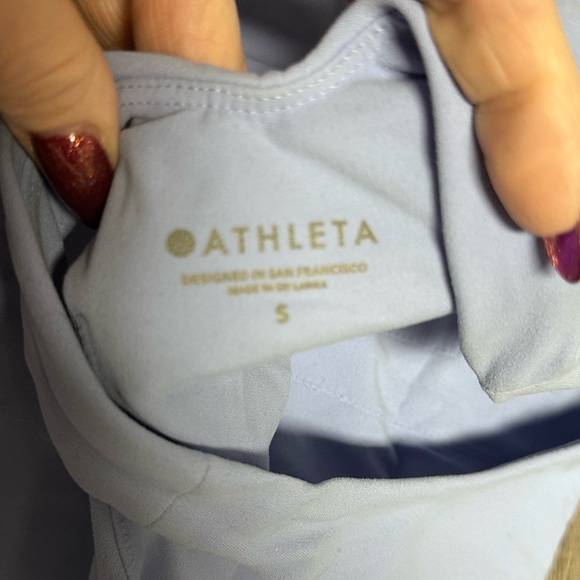 Athleta Conscious Crop D-DD - Picture 3 of 5